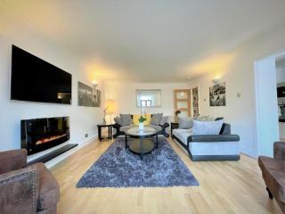 Elite 3 Bed New Town Apt with Private Walled Garden - Edinburgh - 0