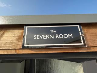 The Ship Inn - Self Catering Accommodation - Gloucester - 1