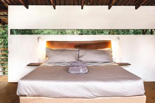 The Mimosas - Beautiful Unique Container Homes with Pool - 7