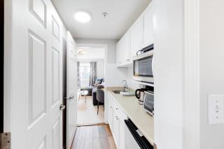 Hilltop Hideaways - Big White - 3