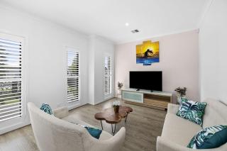 Lowtide Five Bedroom 22 - Torquay - 7