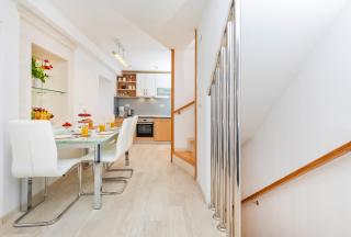 Domino Holiday Home - 4