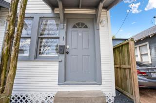 Historic Heights Artist Bungalow #1 - 3