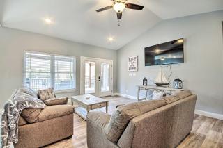 Dock and Fire Pit Lakefront Rocky Mount Home! - Rocky Mount - 6