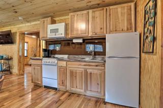 Cozy Creekside Cabin about 24 Mi to Red River! - Beattyville - 2