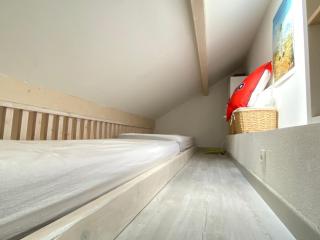 Place de la mairie T2 type loft 70m2 terrasse 35m2 - Cauterets - 8