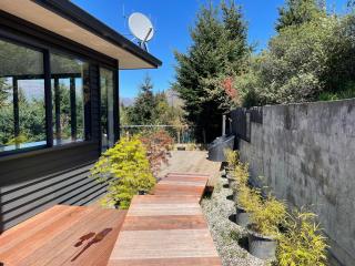 Private Escape Central Wanaka 3 Bedroom - Wanaka - 0