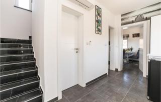 Awesome Home In Ribnica - Krusevo - 4