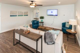 Back Bay Getaway - 6