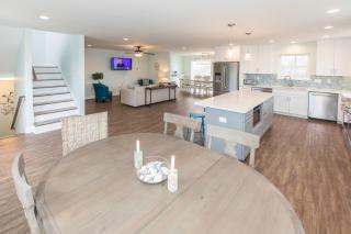 Back Bay Getaway - 4