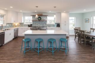 Back Bay Getaway - 3