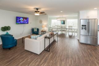 Back Bay Getaway - 1