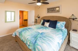 The Sanctuary - Southern Exposure B219 - 2