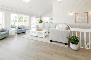 A Touch Of Class - 7