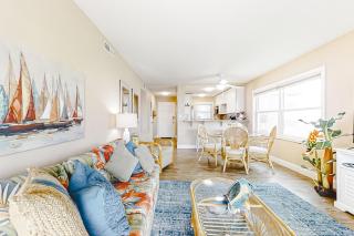 Sea Coast 401 - 9