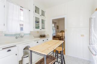 Garden Cottage Unit A - 1