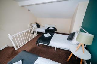 Highfield Lodge - Sheffield - 7