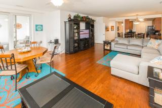 The Sanctuary - Sun, Surf, Sand A314 - 5