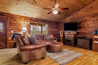 Fly Away Cabin- Modern, Serene, And Convenient - Compton - 6
