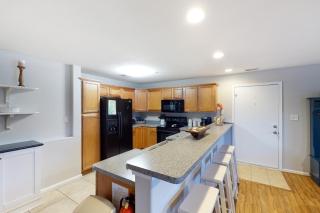 Seaside - Three's A Charm D-104 - 5