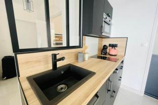 Nice And Bright 60 M With Terrace View On The Sea - Ajaccio - 6