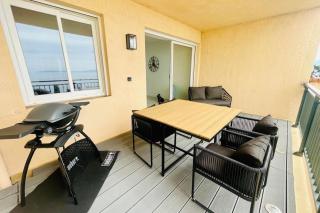 Nice And Bright 60 M With Terrace View On The Sea - Ajaccio - 1