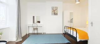Acacia Flat 189 in Wembley - London - 8