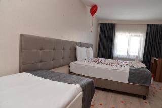 Zümrüt Palas Otel - 2