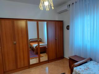 Vlore Holiday House - 1