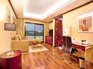 Holiday Inn Cochin by IHG - Cochin - 6