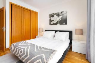 WHome Family Holidays w/ S-Pool, AC, Elevator & Garage - Quarteira - 2