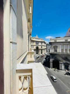Appartamento sul Teatro San Carlo - 1
