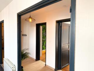 Apartment house le Fabulous Perret, Amiens Gare - Amiens - 5