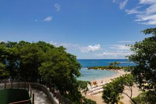 Casa com piscina, deck e vista para o mar - 8