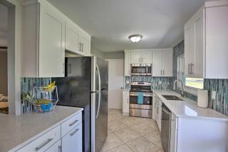 Boat and Fish Waterfront Cape Coral Home with Pool - Cape Coral - 1