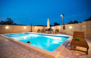 Luxury villa with a swimming pool Pridraga - Cuskijas, Novigrad - 19461 - 3