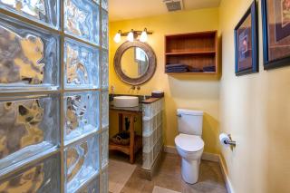 Kahalu'u Beach Villas 1-203 - 4