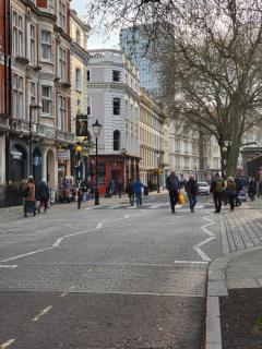 1 Bed Apartment Russell Square - London - 5