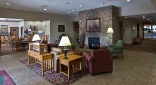 Coshocton Village Inn & Suites - 1