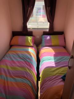 10 berth caravan on marine park in Rhyl - 3