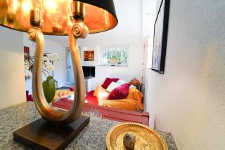 Freundliche Ferienwohnung (Souterrain) mit Gartenmitbenutzung im Haus Lotus - Bad Urach - 9