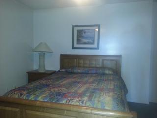 Dockside Inn & Resort - 5