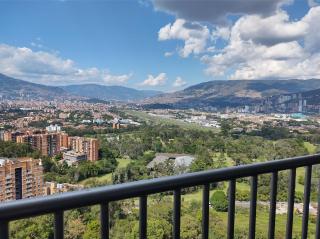 Hermoso Apartamento con vista a todo Medellín - 0