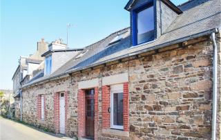 1 Bedroom Stunning Home In Ploubazlanec - Ploubazlanec - 0
