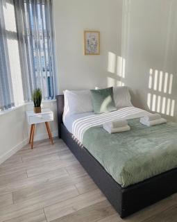 Rodney Parade Mews - Newport - 9