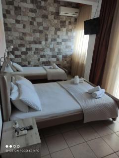 VARBENIS STUDIOS - 2