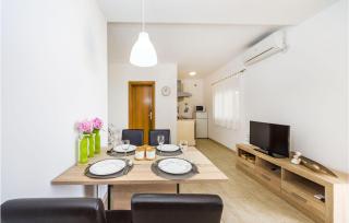 Gorgeous Apartment In Zdrelac - Ždrelac - 6