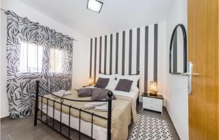 Gorgeous Apartment In Zdrelac - Ždrelac - 5
