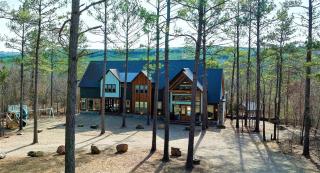 Castle Black - Broken Bow - 0