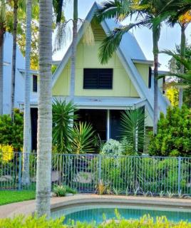 Magnetic Diamond - Gorgeous Holiday Chalet - Nelly Bay - 5